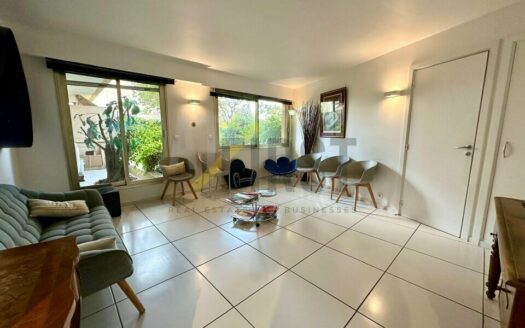 BUREAUX À VENDRE